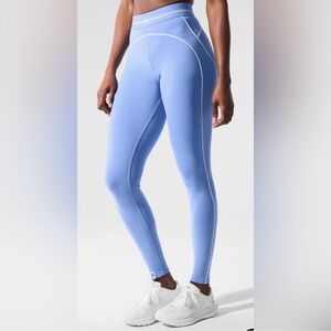 ALO Yoga Crystal Clear Blue/white Leggings